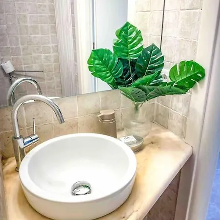 Daire Dreamy Loft Con Vista Mare Giardino E Jacuzzi Da Maggio A Settembre *